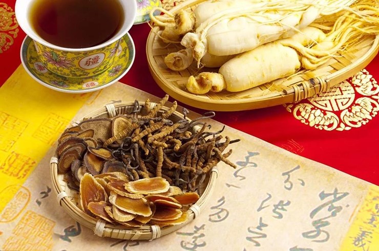 枳术丸与枳术汤在组成上完全一样,但前者是白术量倍于枳实,以补为主