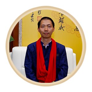 易伟民